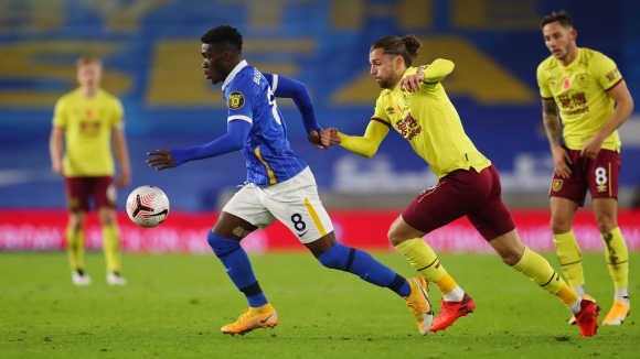 Бърнли продължи с най лошия си старт в историята като и