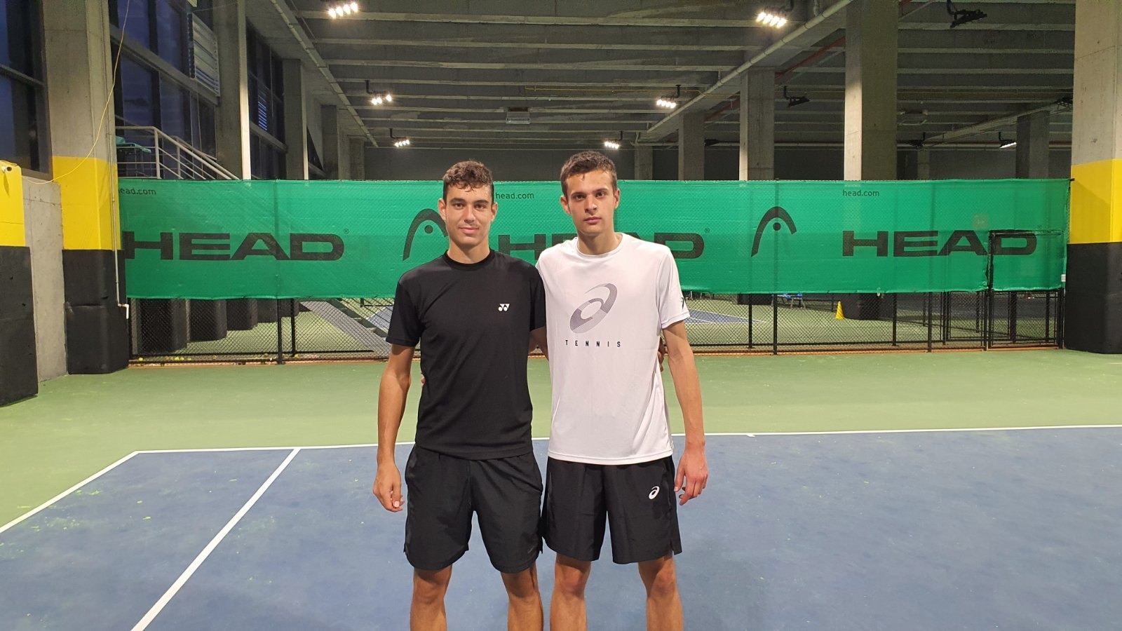 Младите ни тенисисти Симеон Терзиев и Динко Динев не успяха