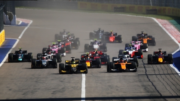 Организаторите на шампионатите във Формула 2 и Формула 3 обявиха
