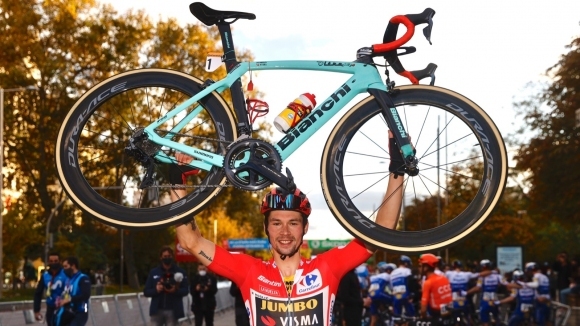 Словенският колоездач Примож Роглич бе награден като победител в Обиколката