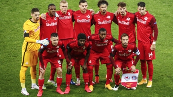 Австрийският шампион РБ Залцбург спря играчите си които са повикани