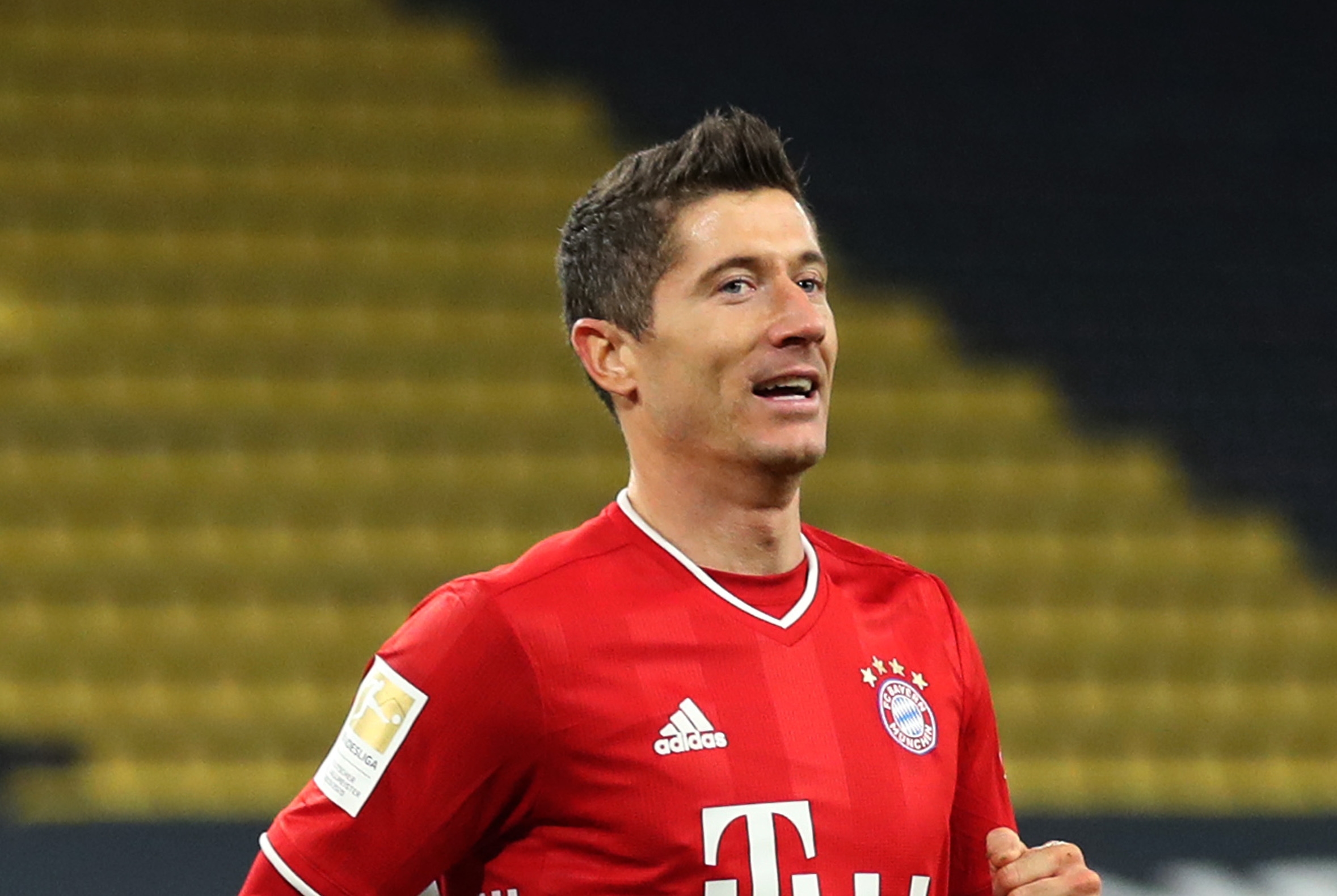 Роберт Левандовски Байерн и Андрей Крамарич Хофенхайм заемат първите две