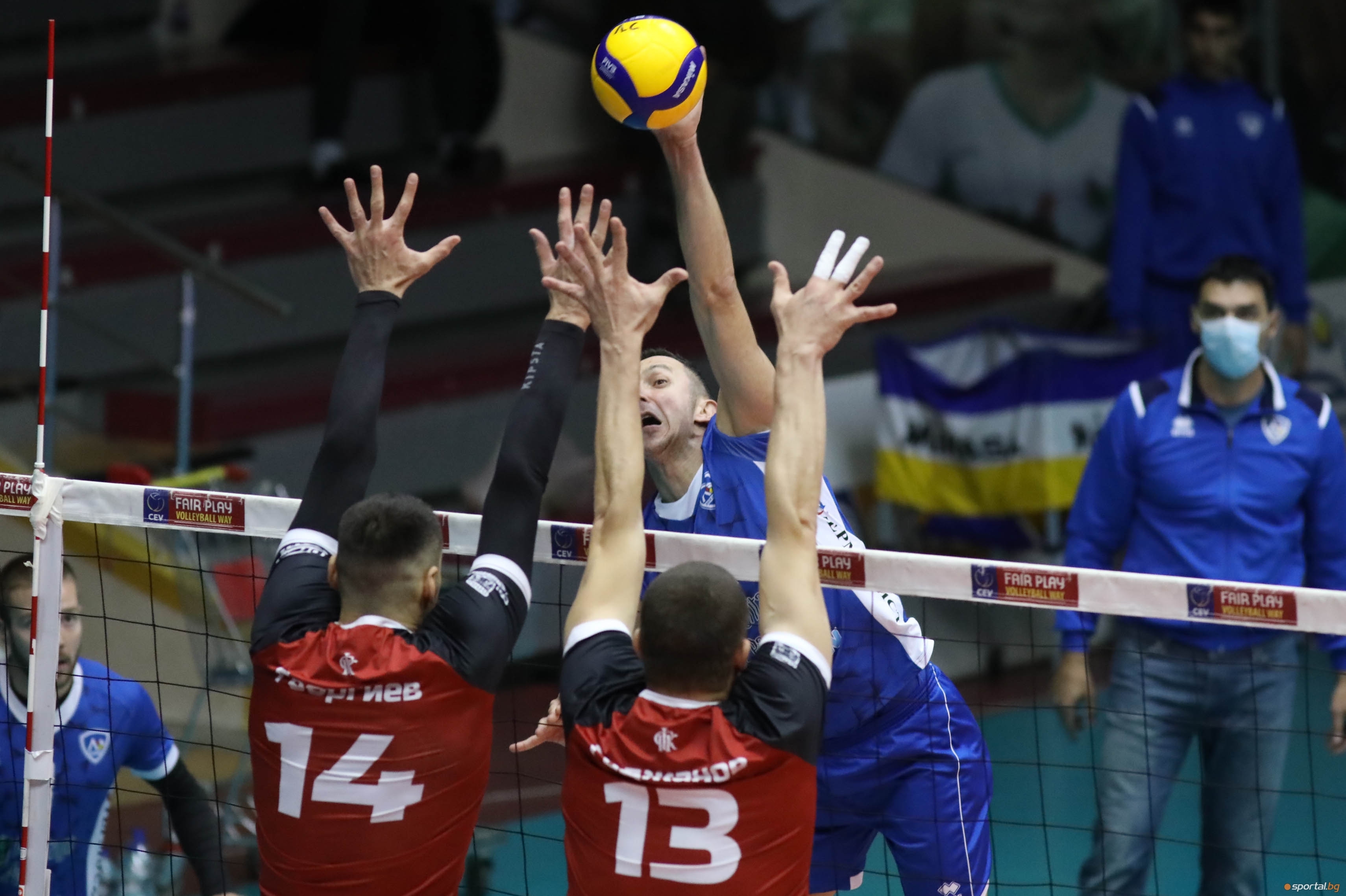 Отборите на Левски София и ПСК Локомотив излизат един срещу