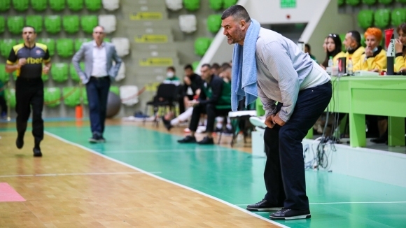 Васил Евтимов записа първия си успех като старши треньор. Наставникът