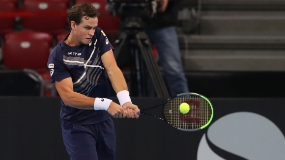 Канадецът Вашек Поспишил се класира за финала на турнира по