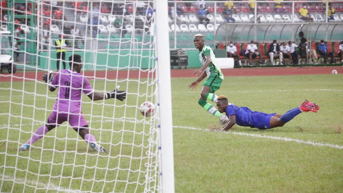 Отборът на Нигерия изпусна преднина от четири чисти гола и