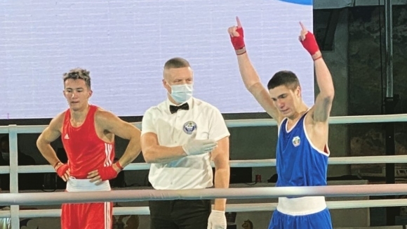 Красимир Джуров остана със сребърен медал в категория до 56