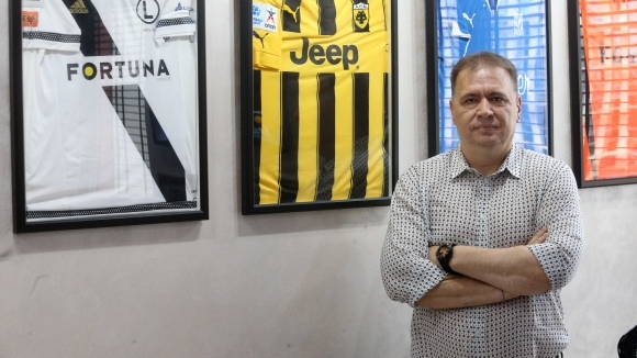 Водещият роден футболен агент Николай Жейнов сподели вижданията си за
