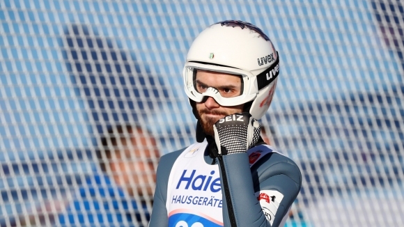 Владимир Зографски преодоля квалификацията и се класира за съботното състезание