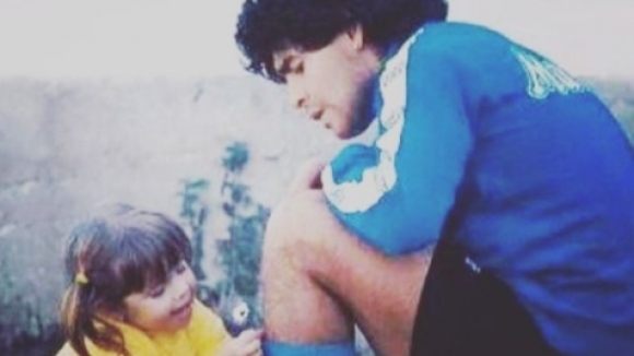 Двете най-големи деца на починалия Диего Марадона - Далма и