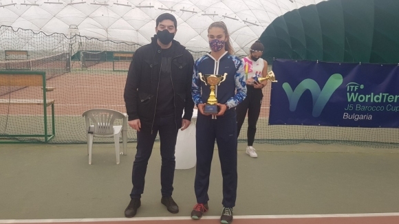 Българката Йоана Константинова триумфира с титлата при девойките на турнира