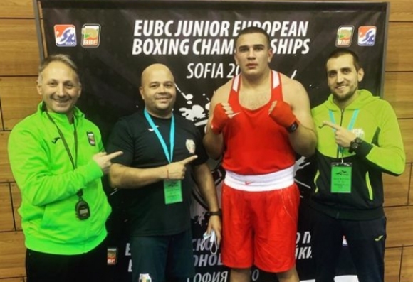 Българинът Кирил Борисов се класира за финала при най тежките