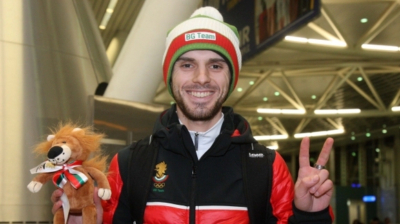 Най добрият български ски скачач Владимир Зографски започна сезона за Световната купа