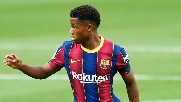 Младата звезда на Барселона Ансу Фати се похвали в социалните
