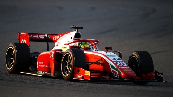 Мик Шумахер Prema сложи една ръка върху титлата във Формула