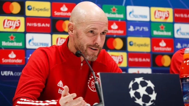 За втора поредна година Аякс отпадна в груповата фаза на