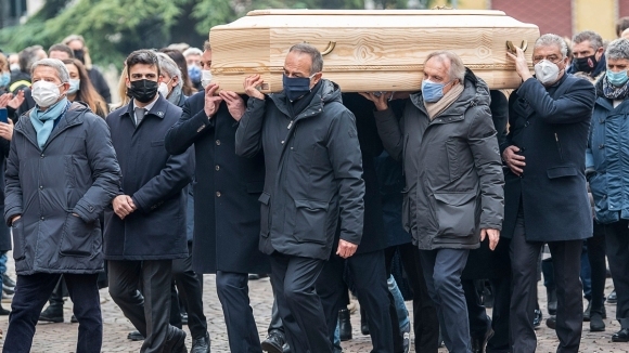 Днес във Виченца се състоя погребението на италианската футболна легенда