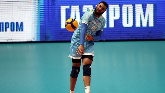 Много сурово наказание чака френската волейболна звезда Ървен Нгапет който
