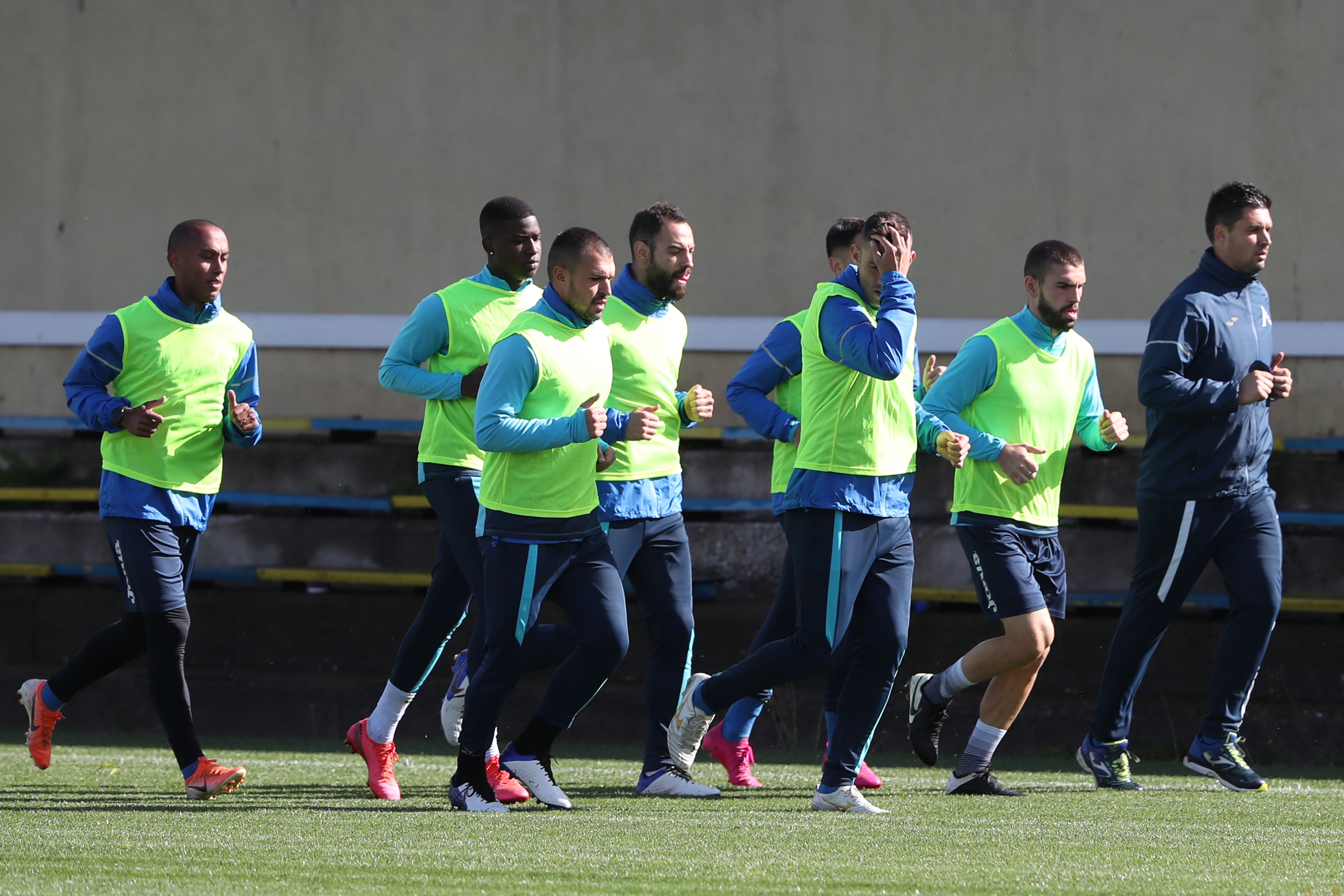 Днес халфовете на Левски Симеон Славчев и Андриан Краев ще