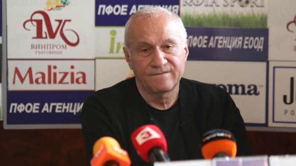 Легендарният ляв бек на Левски Стефан Аладжов даде мнението си
