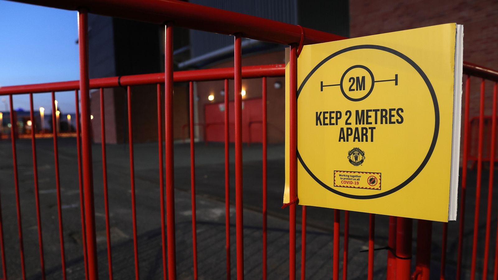 Надеждите на феновете на Манчестър Юнайтед и Манчестър Сити че