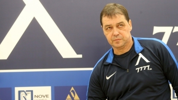 Левски започва разговори с Петър Хубчев за да изчисти дълга
