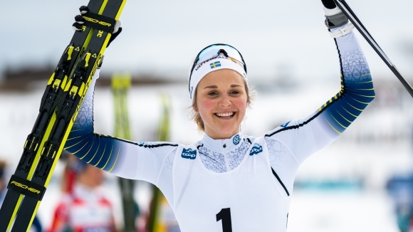 Олимпийската шампионка по ски бягане Стина Нилсон ще се присъедини