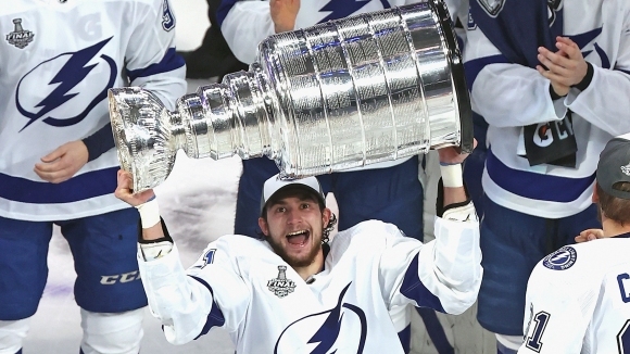 Шампионът в Националната хокейна лига НХЛ на САЩ и Канада