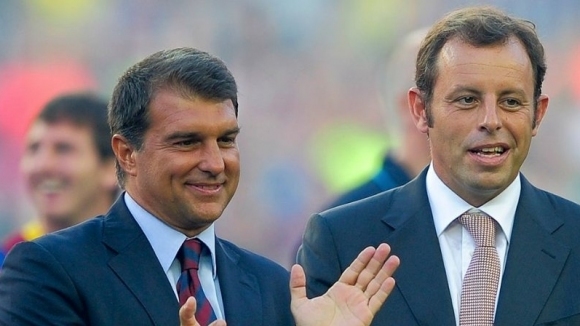 Кандидатът за президент на Барселона Жоан Лапорта говори за икономическото