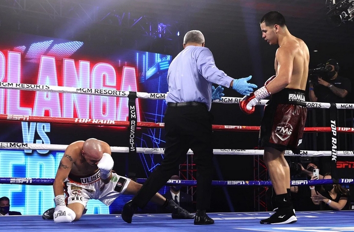 Най великият боксьор с бомбастичен удар след Майк Тайсън Това е