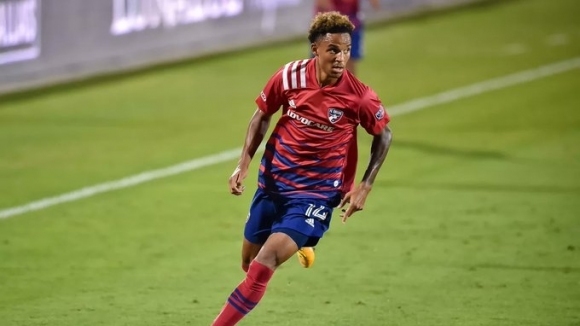 Ювентус договори ново попълнение от САЩ Бианконерите ще платят 10