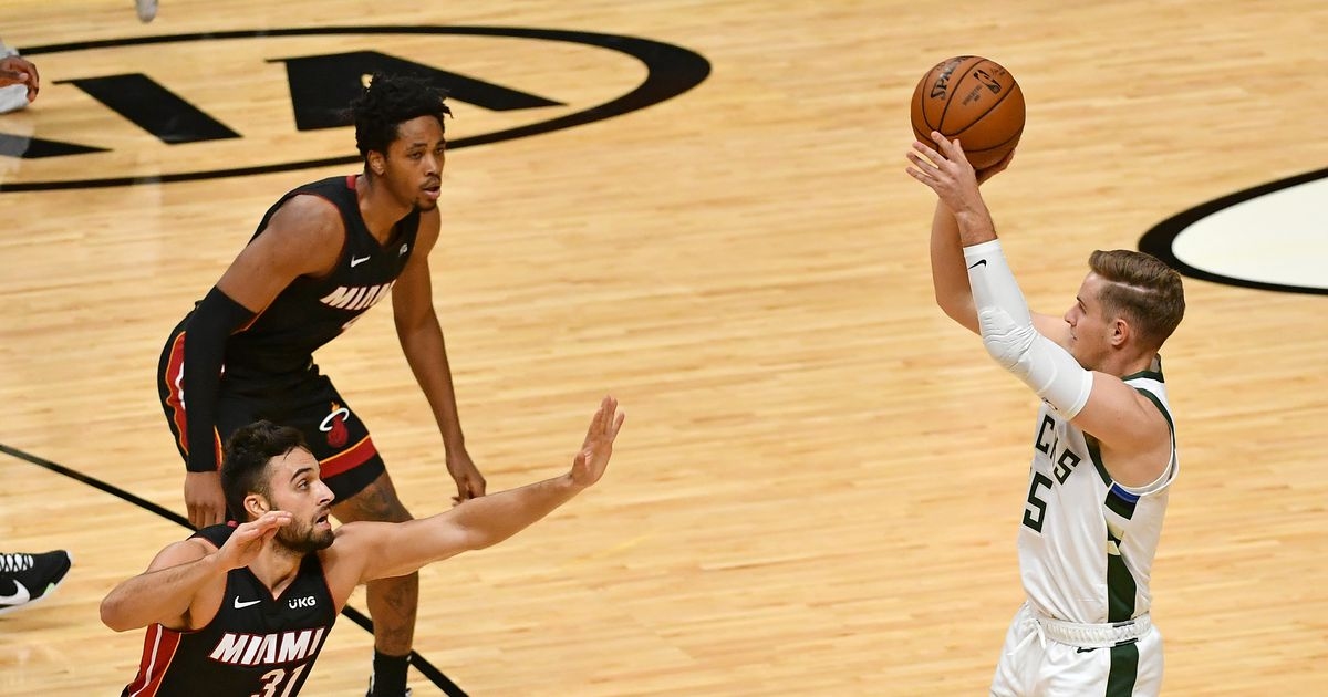 Милуоки постави рекорд по отбелязани тройки в НБА при разгромната