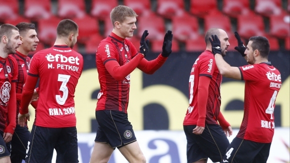 Дефанзивният халф Флодин Балоки ще започне подготовка с Локомотив София