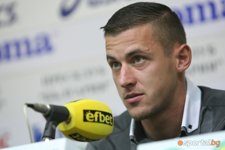 Етър очаква отговор от крилото Александър Тонев Спортно техническият щаб на