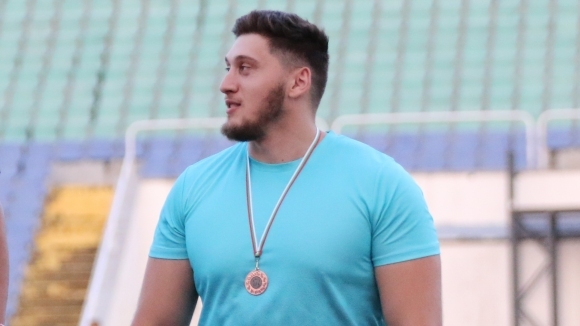 Националният състезател в мятането на диск Деян Гемижев спечели признанието