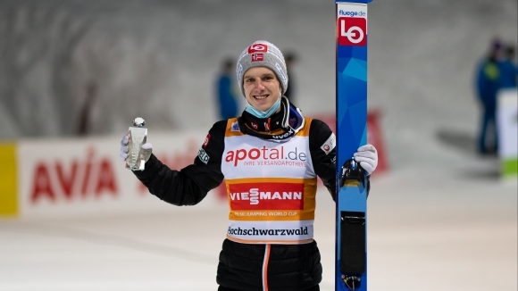 Норвежецът Халвор Егнер Гранеруд спечели второто състезание от Световната купа
