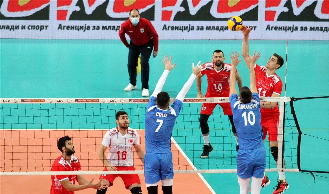 Волейболистите от националния отбор на Турция стартираха повече от перфектно