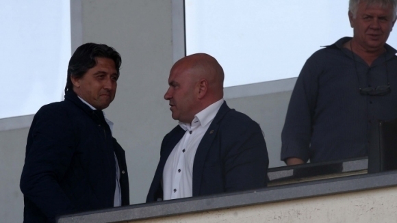 Днес бившият футболист на Левски и бивш директор на ДЮШ