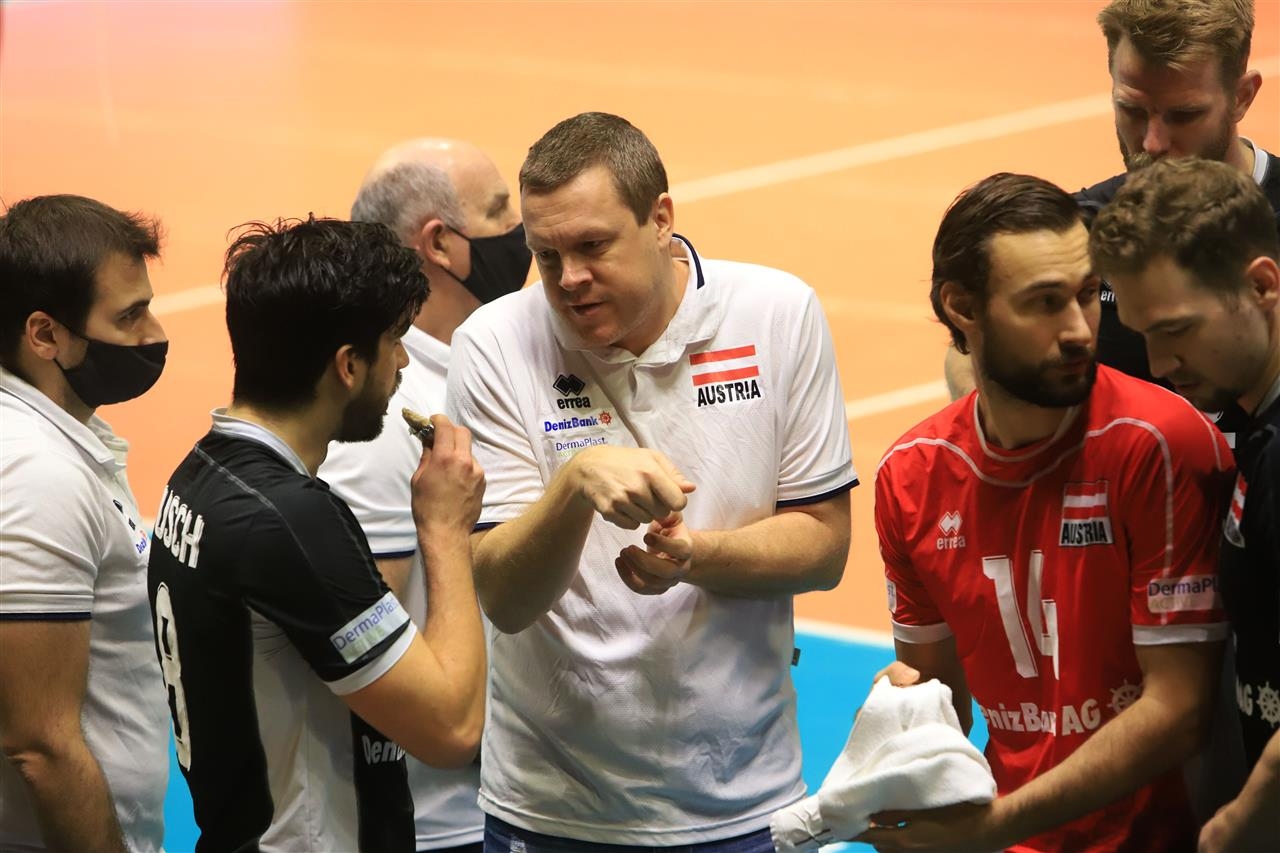 Треньорът на националния волейболен отбор на Австрия Радован Гачич призна