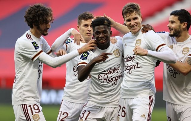 Бордо спечели с 3 0 гостуването си на Ница след три