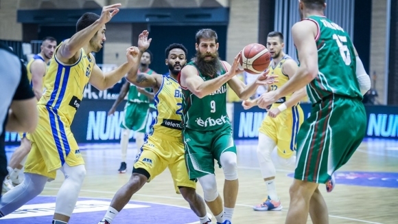 Баскетболните национали ще премерят сили с два български отбора преди