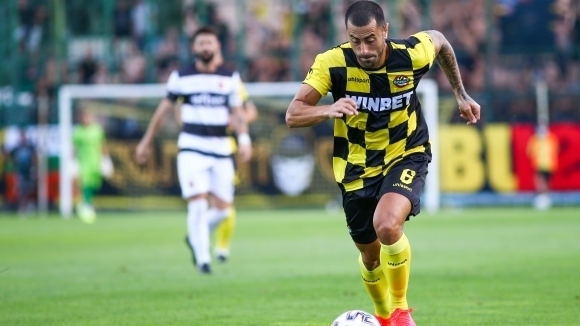 Отборът на се раздели с футболиста Отношенията между двете