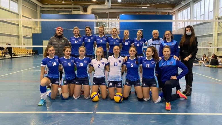 Волейболистките на ДКС Варна записаха първа трудна победа в женската