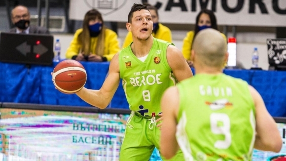 Баскетболният национал Николай Стоянов е поредният гост в рубриката на