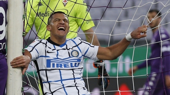 планира да подходи предпазливо със завръщането на сред титулярите на