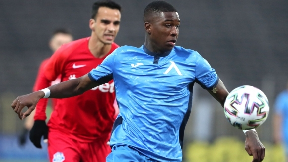 Наставникът на привика на разговор Найджъл Робърта Това се случи