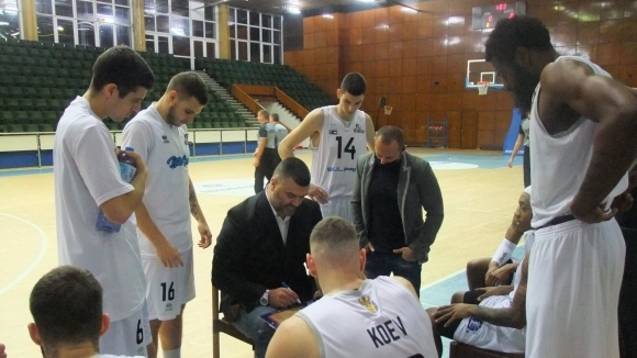Черноморец записа втора победа над Академик Пловдив за сезона Бургазлии