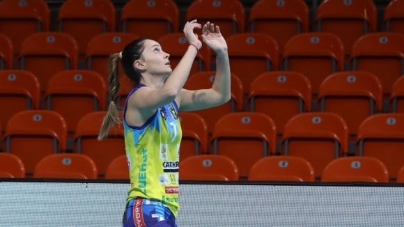 Посрещачката Десислава Николова ще бъде извън игра до края на