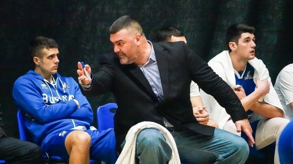 Старши треньорът на Черноморец (Бургас) Васил Евтимов е горд от