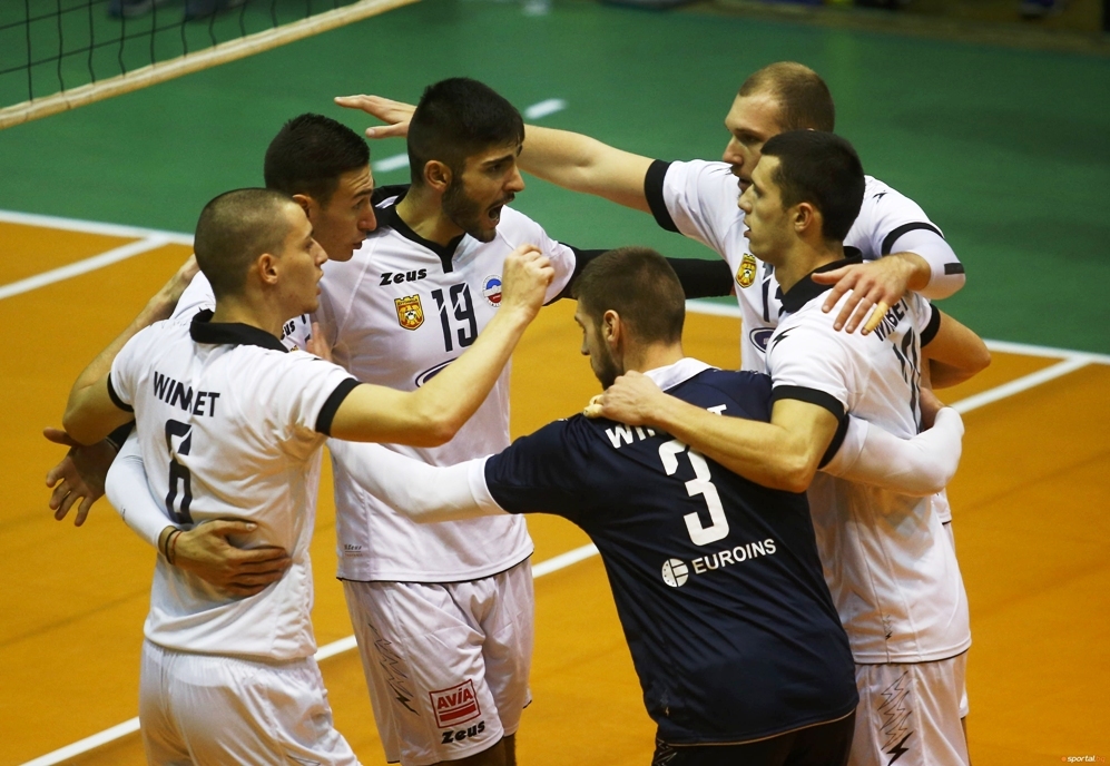 Волейболният отбор на Марек Юнион Ивкони (Дупница) записа 3-а победа